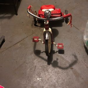 Radio Flyer Tricycle with bell on handle bar